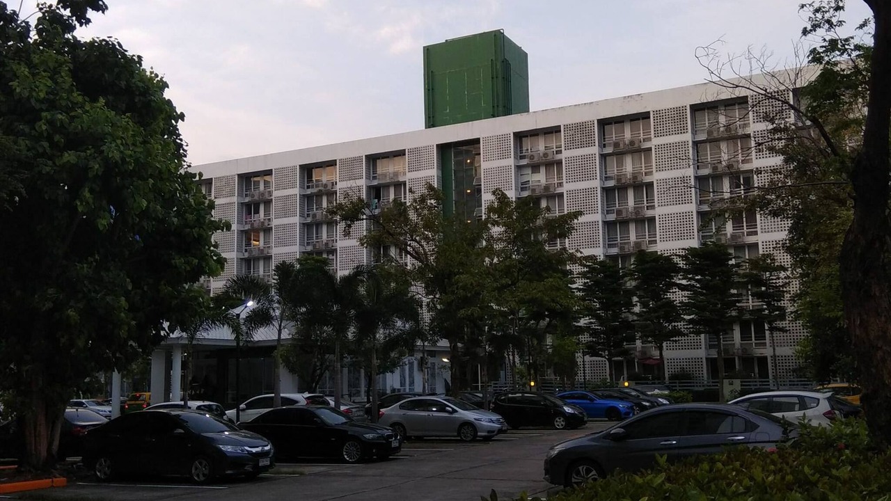 Photo of Buildings in Huai Khwang
