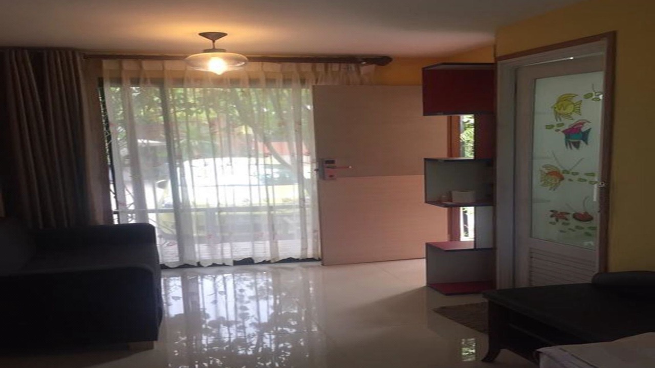 Photo of Livingroom in Khlong Sam Prawet