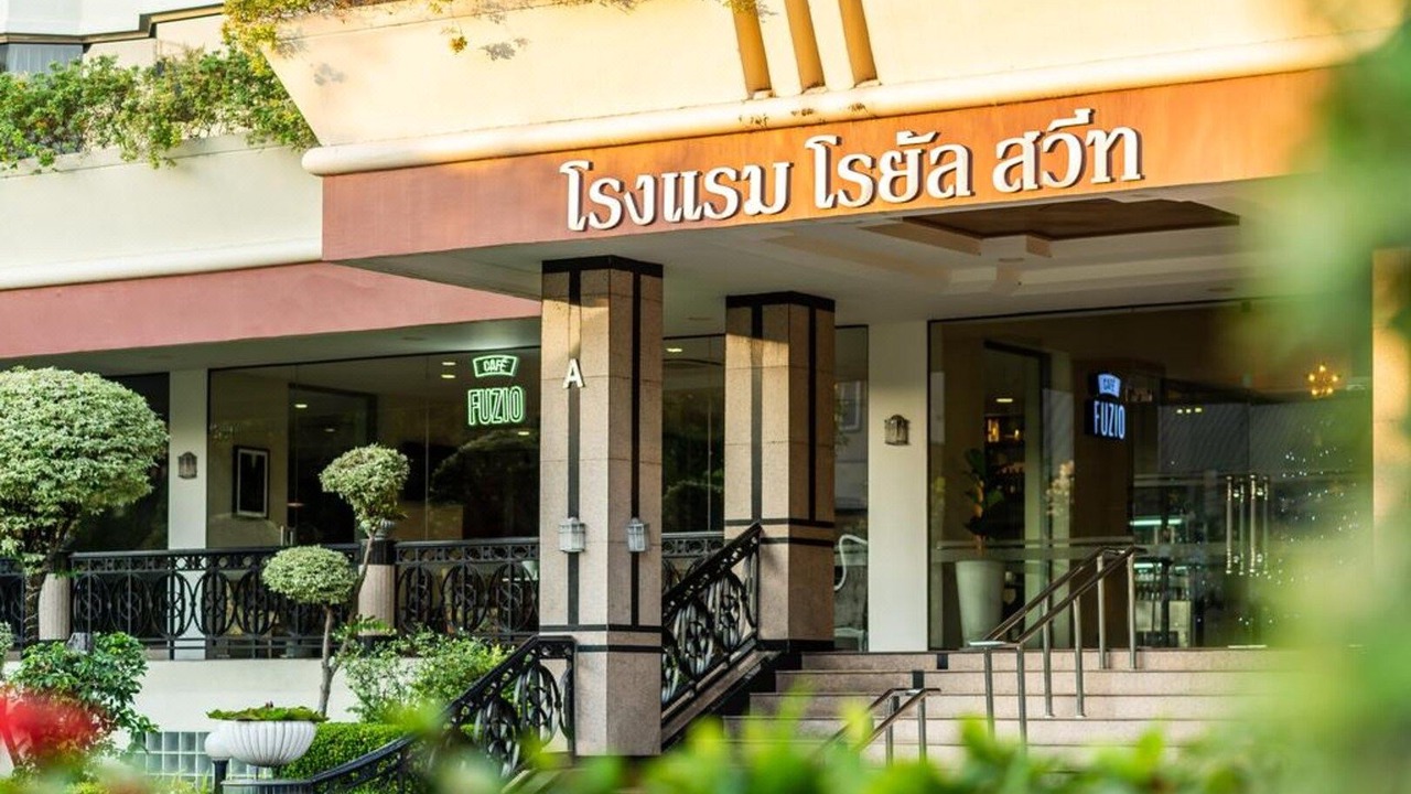 Photo of Buildings in Huai Khwang