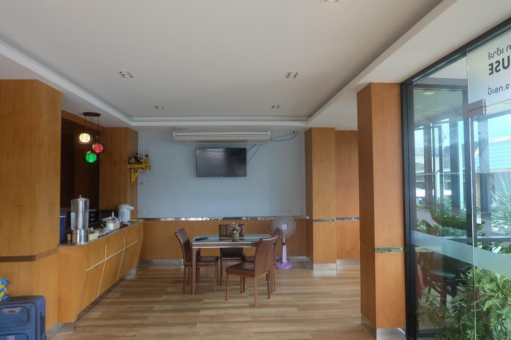 Photo of Livingroom in Downtown Krabi