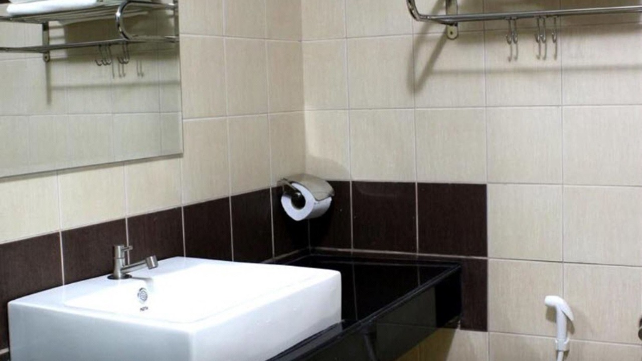 Photo of Bathroom in Din Daeng