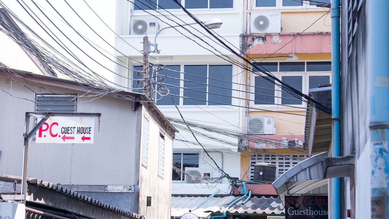 Photo of Buildings in Wat Bowon Niwet