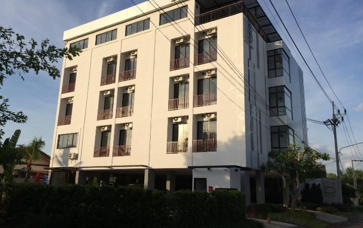 Photo of Buildings in Makham Tia