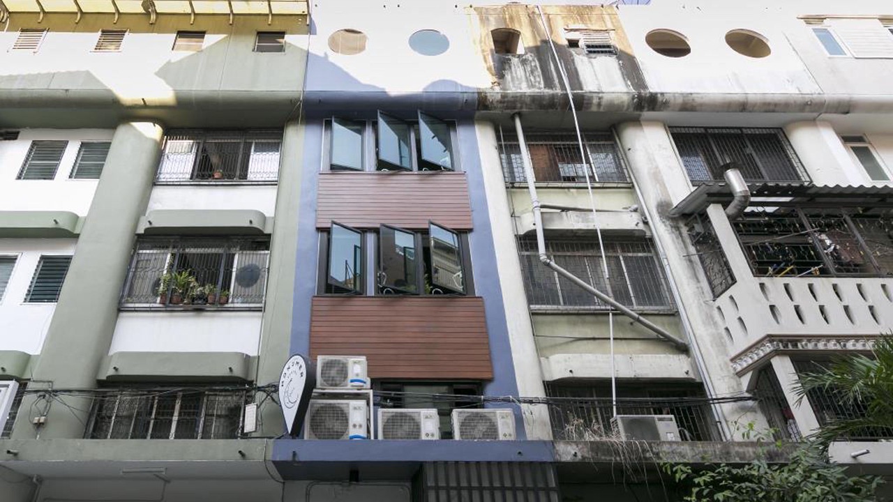 Photo of Buildings in Thanon Phetchaburi