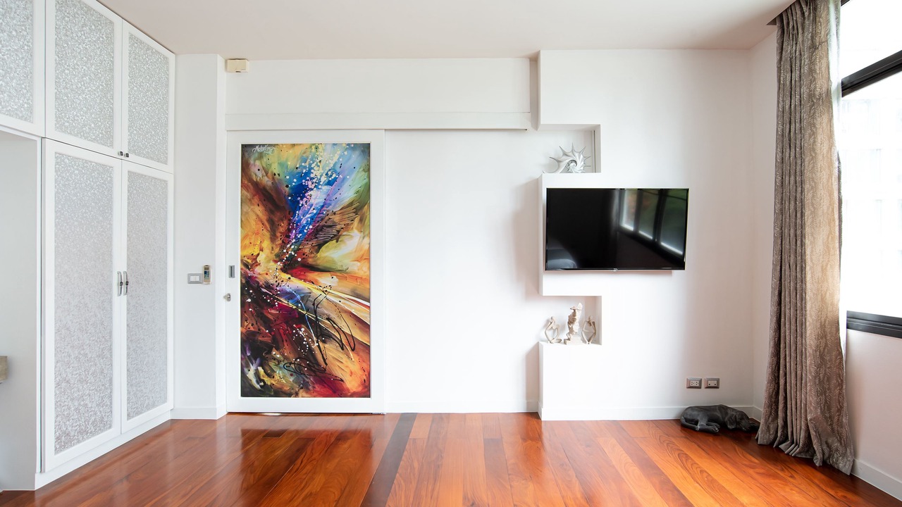 Photo of Livingroom in Chidlom