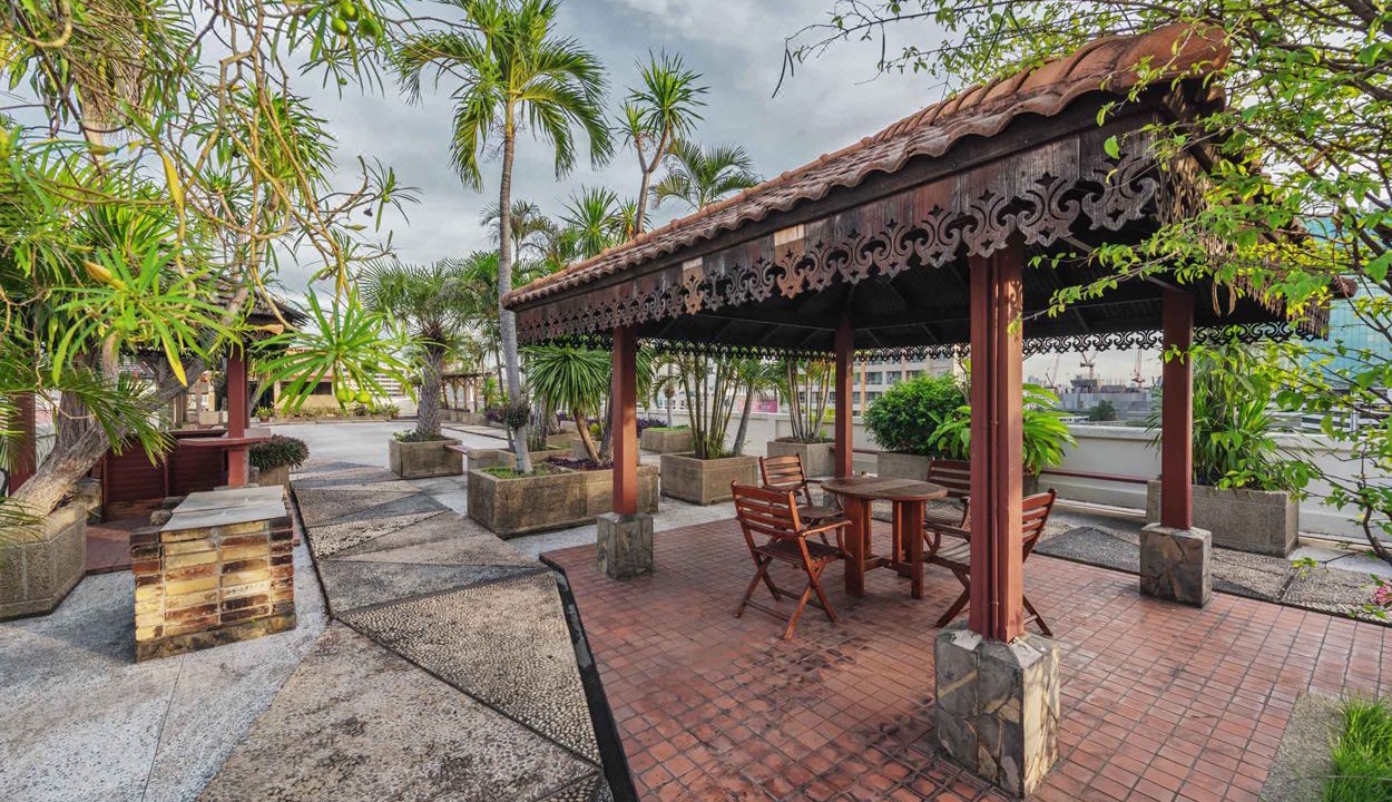 Photo of Patio Balcony in Phaya Thai