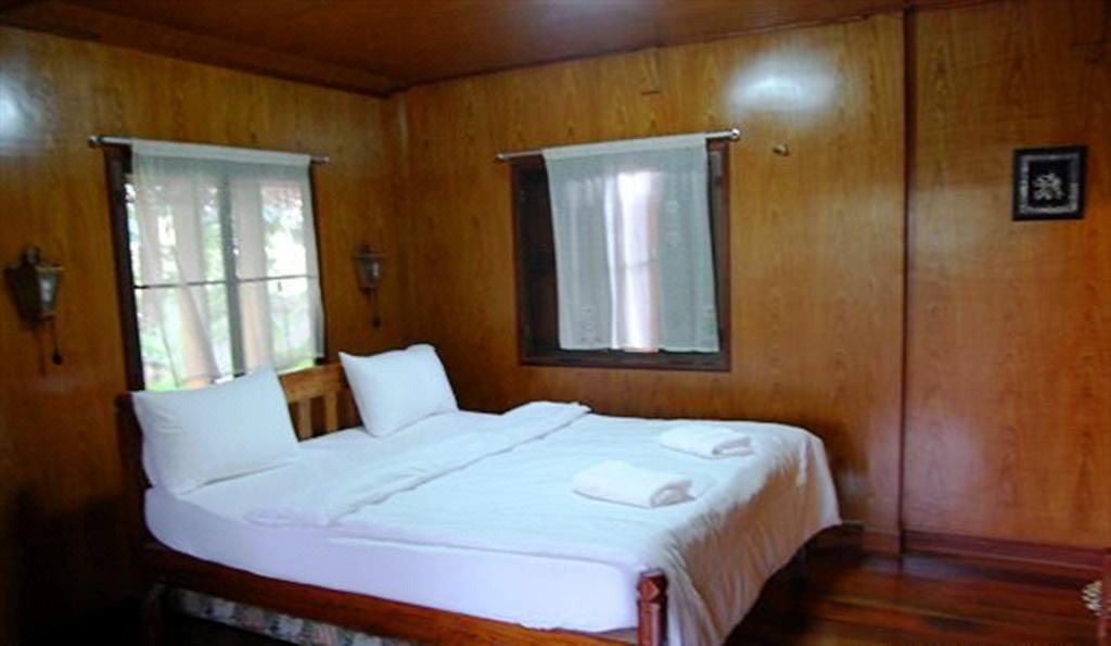 Photo of Bedroom in Thani