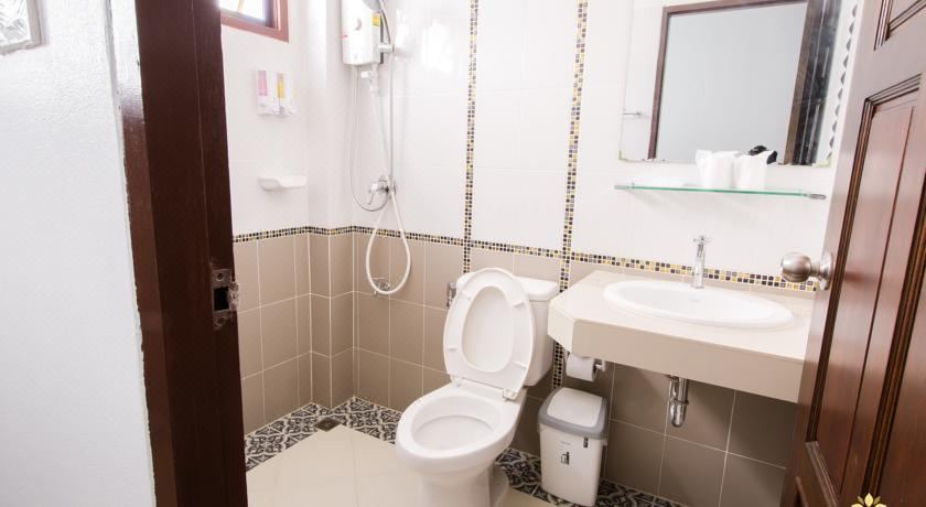 Photo of Bathroom in Old City