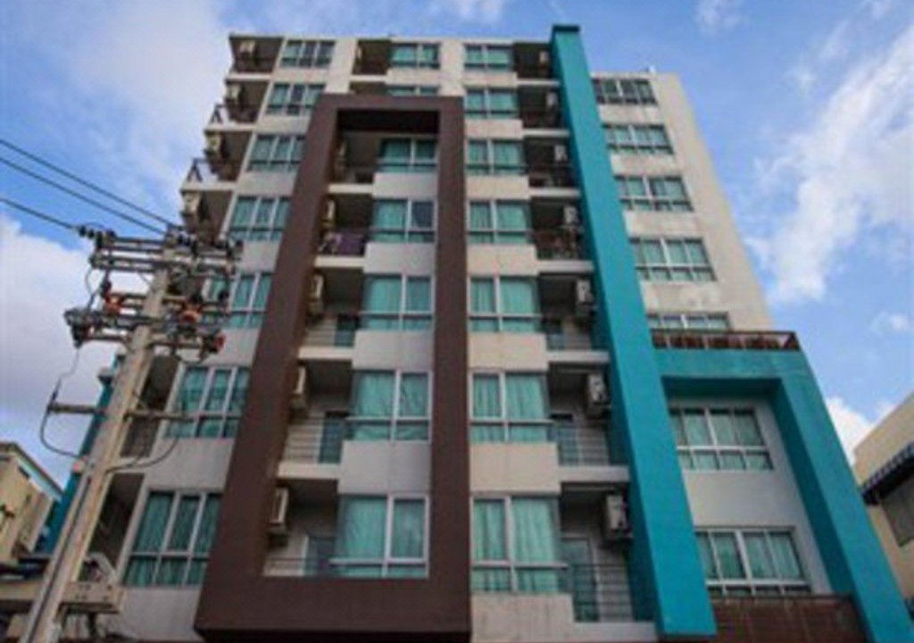 Photo of Buildings in Din Daeng