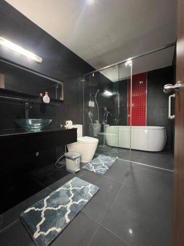 Photo of Bathroom in Khlong Tan Nuea