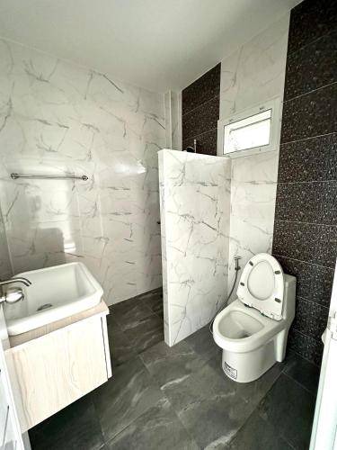 Photo of Bathroom in Phetchaburi