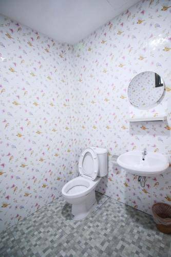 Photo of Bathroom in Mae Sariang