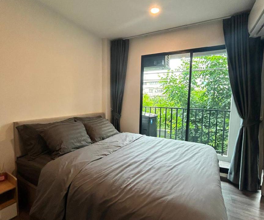 Photo of Bedroom in Bang Lamphu Lang