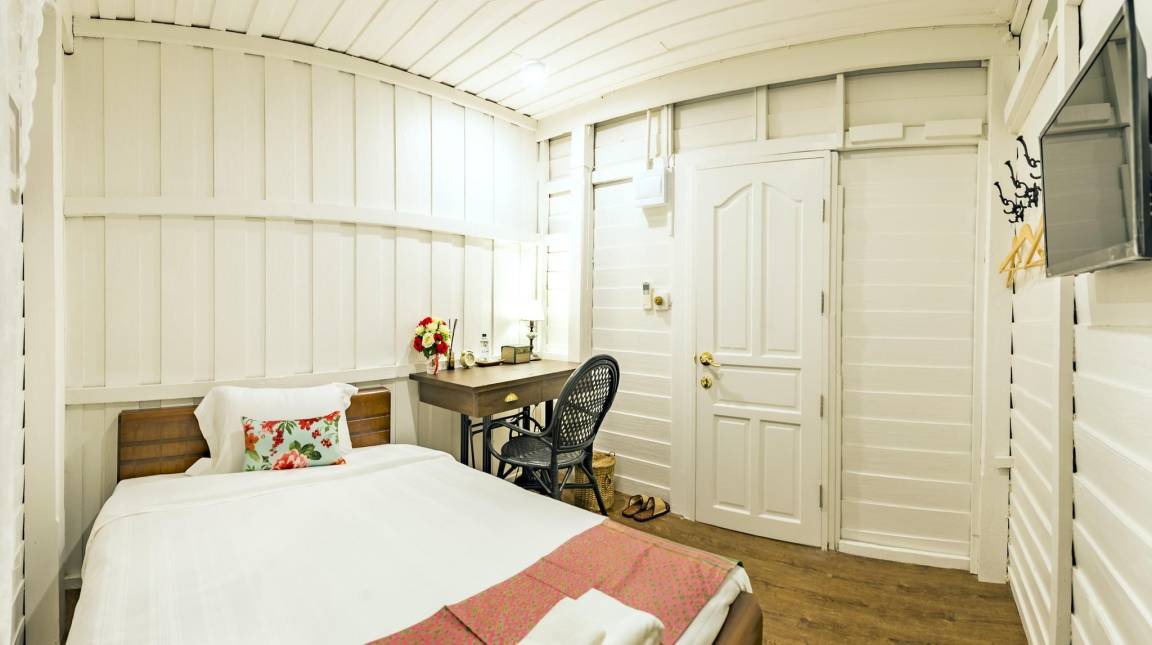 Photo of Bedroom in Phra Nakhon