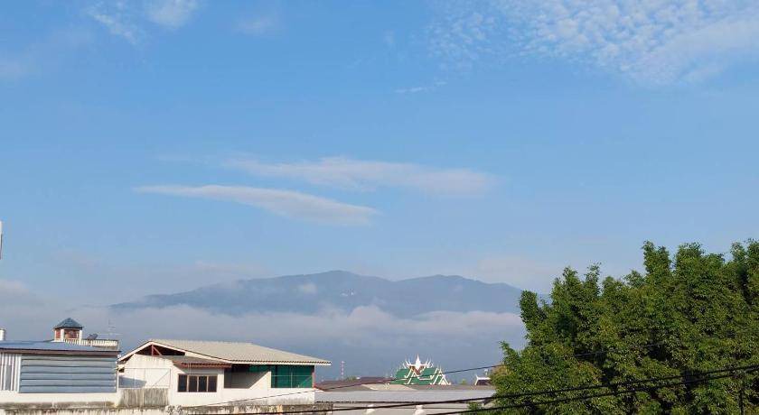 Photo of Others in Wua Lai