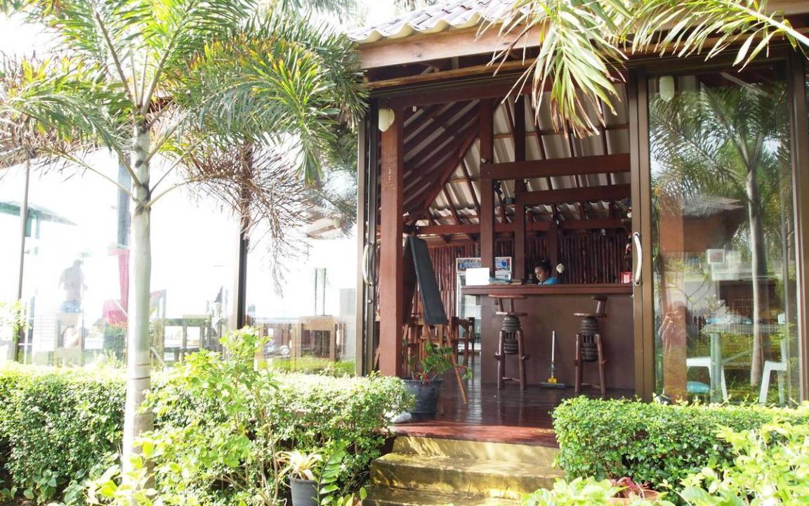 Photo of Buildings in Lipa Noi