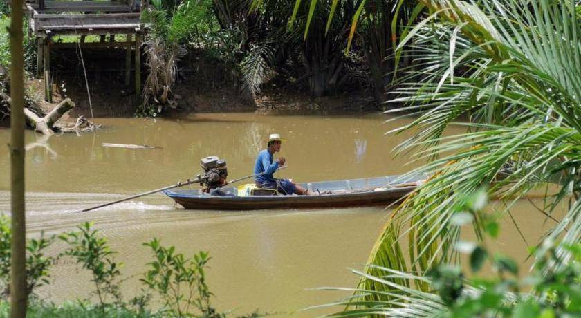 Photo of Others in Bang Mak
