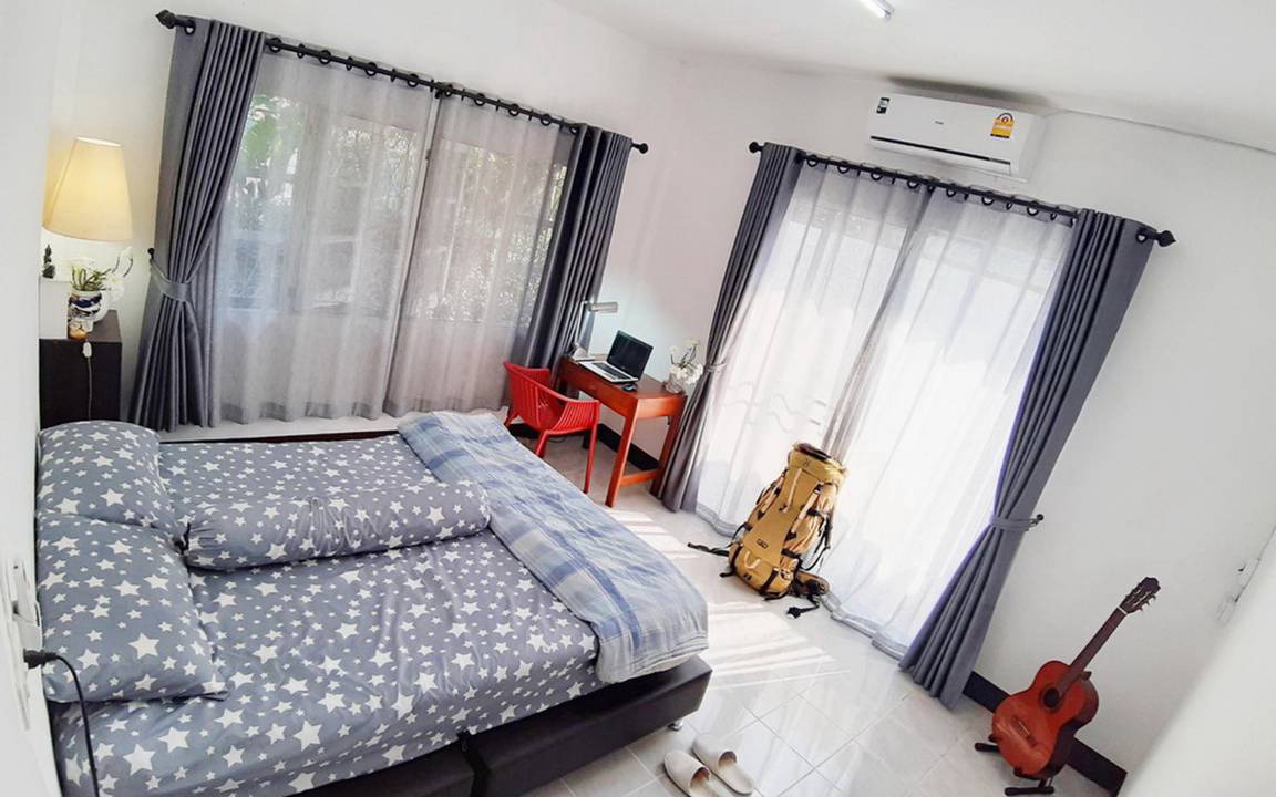 Photo of Bedroom in Mae Jo
