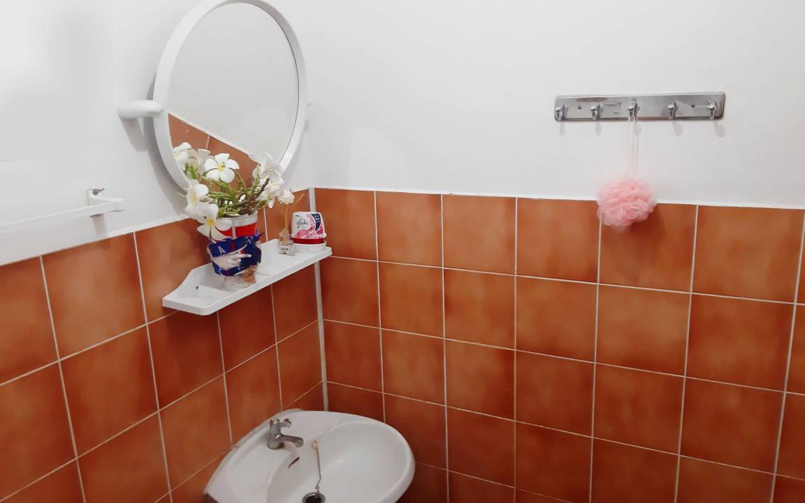 Photo of Bathroom in Mae Jo