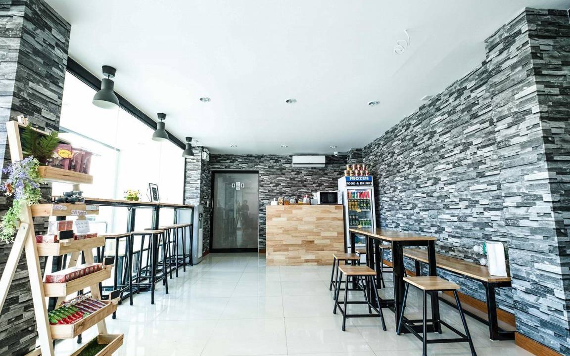 Photo of Patio Balcony in Don Muang