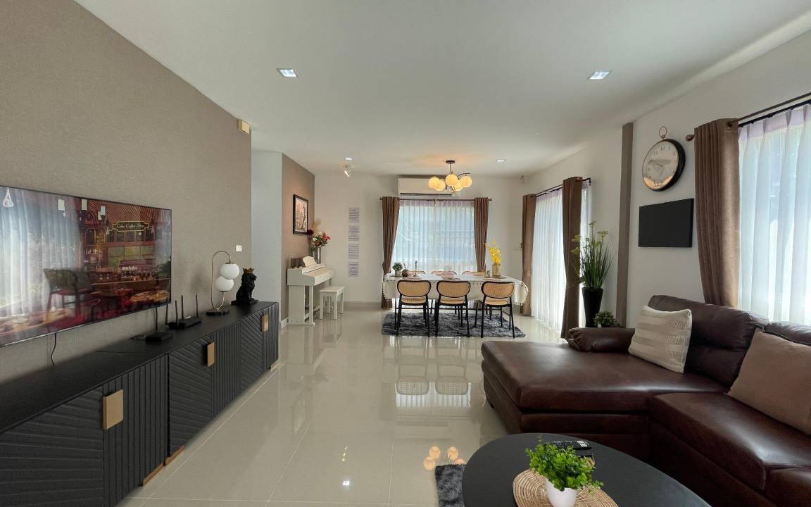 Photo of Livingroom in Racha Thewa