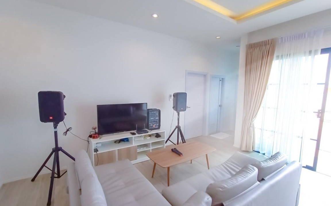 Photo of Livingroom in Hin Lek Fai