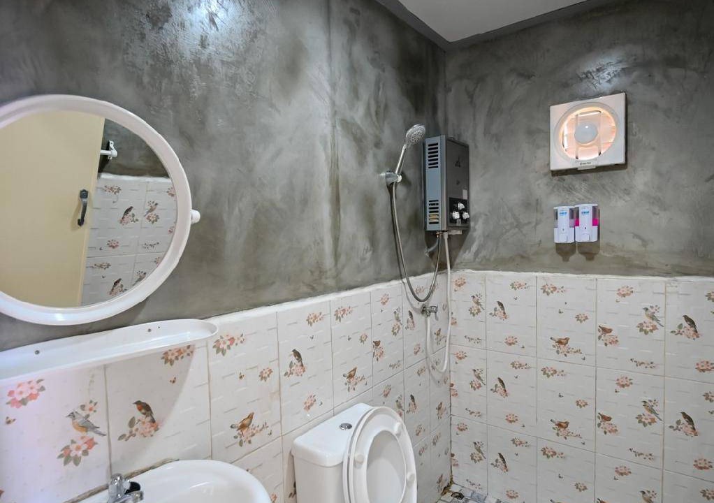 Photo of Bathroom in Lom Kao
