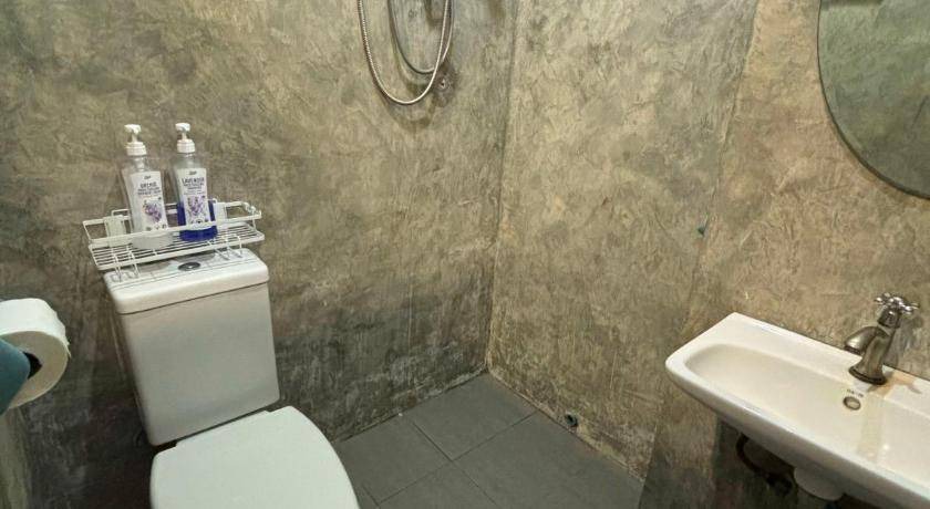 Photo of Bathroom in Talat Yot