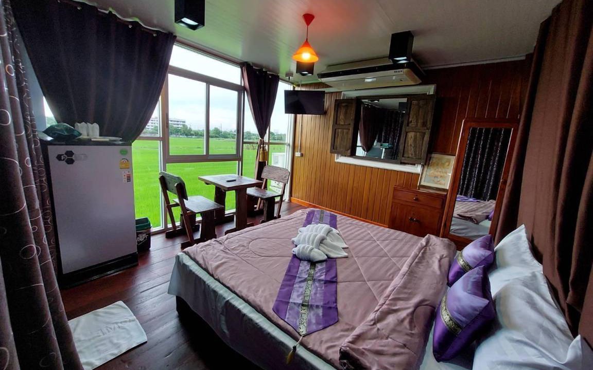 Photo of Bedroom in Saen Saep