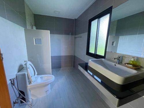 Photo of Bathroom in Phetchaburi