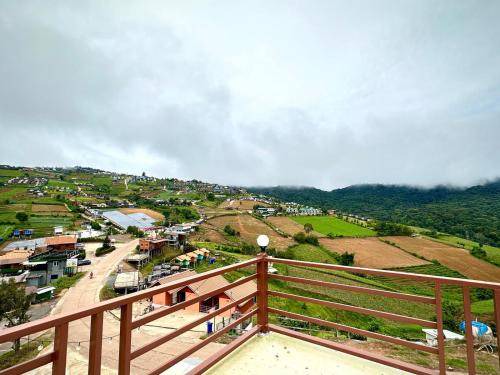 Photo of Others in Lom Kao