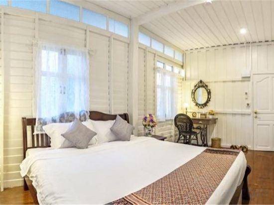 Photo of Bedroom in Phra Nakhon