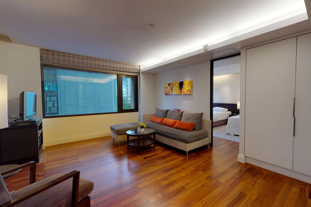 Photo of Livingroom in Embassy District