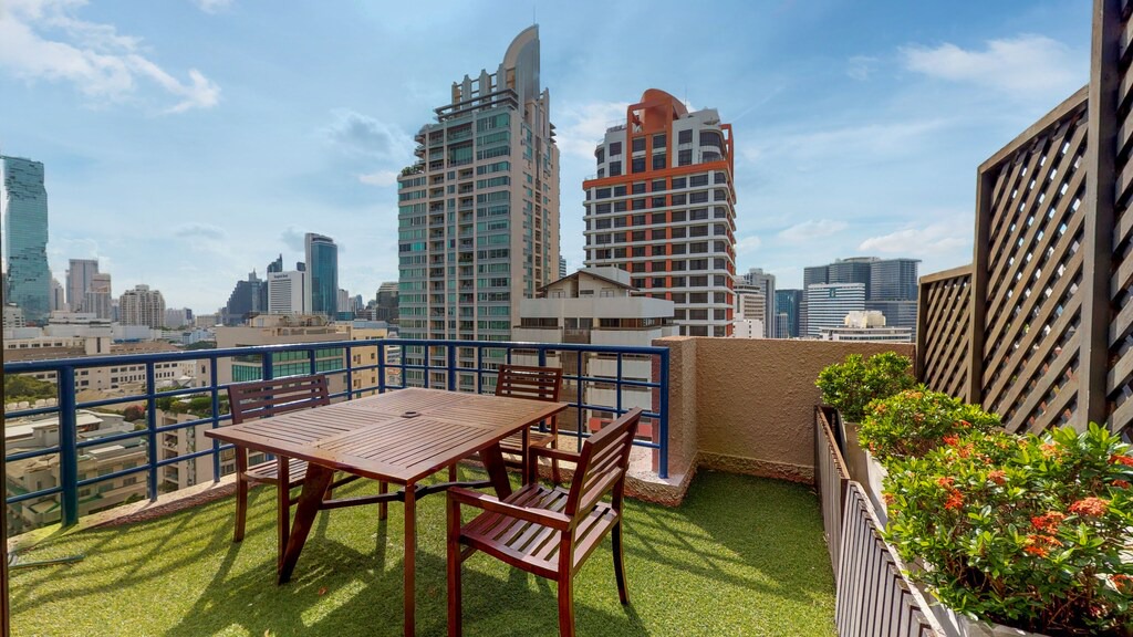 Photo of Patio Balcony in Embassy District