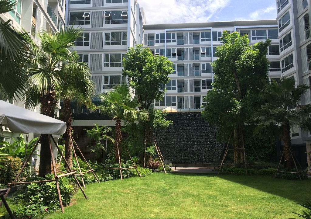 Photo of Buildings in Bang Chak