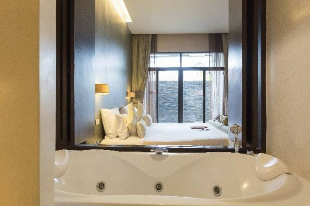 Photo of Bathroom in Taling Ngam