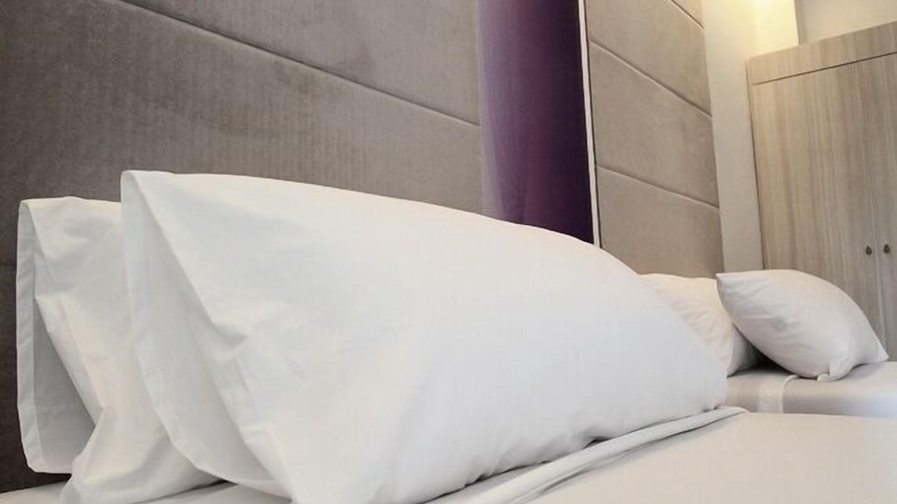 Photo of Bedroom in Samsen Nok