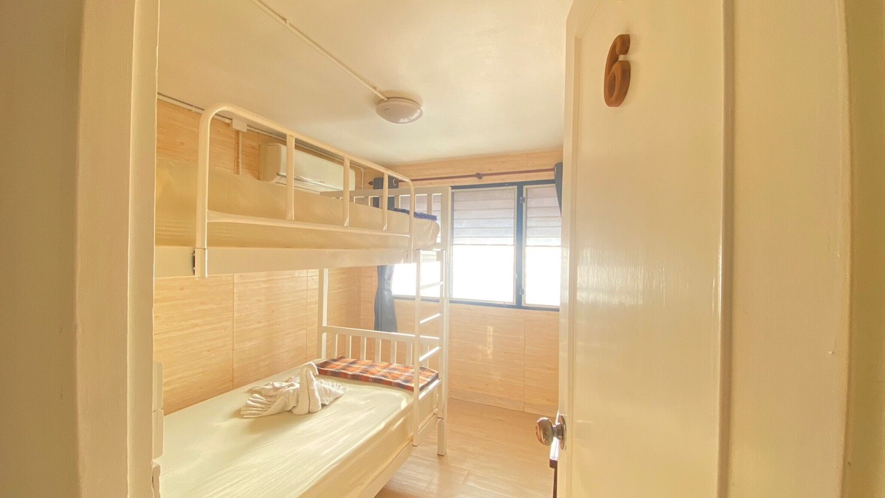 Photo of Bathroom in Wat Sam Phraya