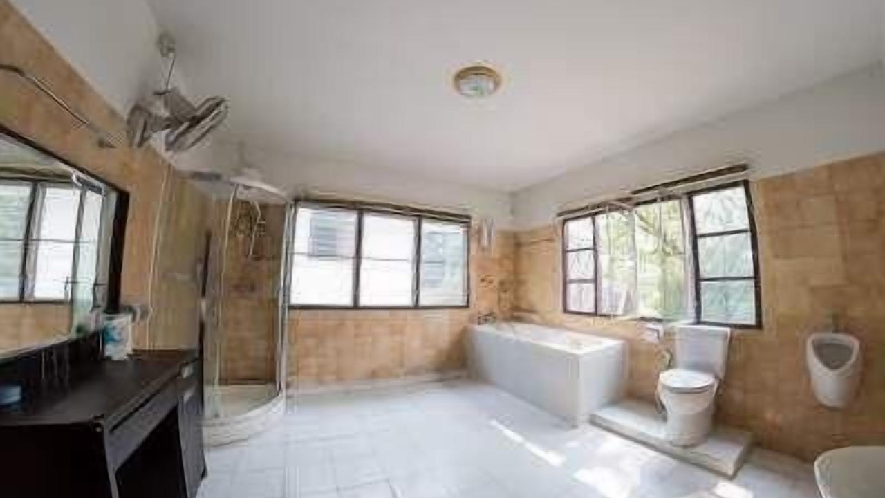 Photo of Bathroom in Huay Kaew