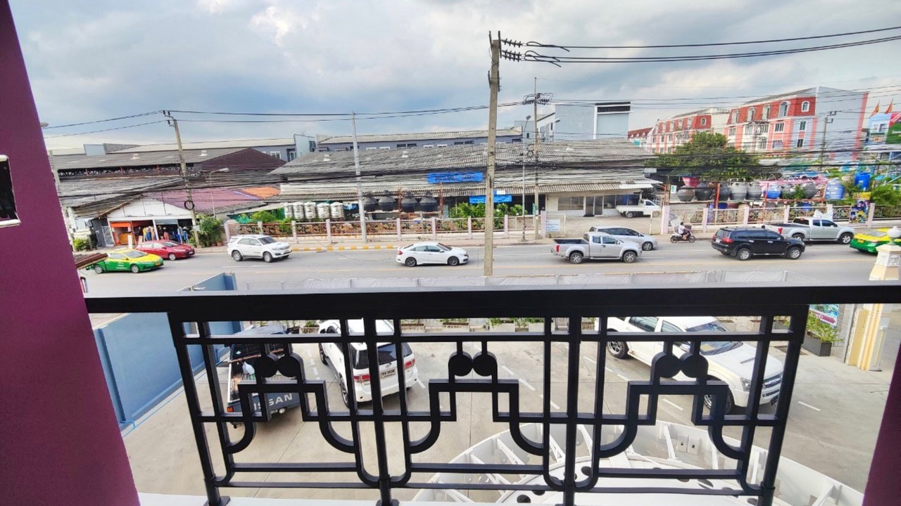 Photo of Patio Balcony in Khlong Song Ton Nun