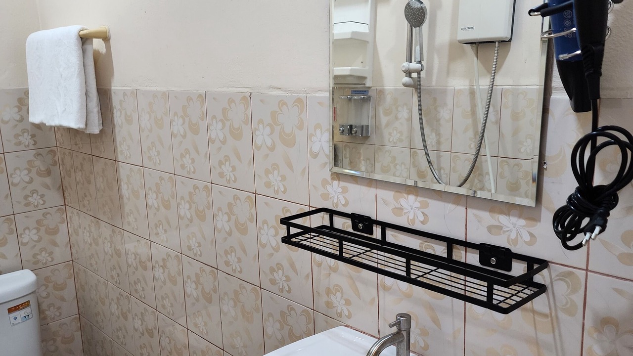 Photo of Bathroom in Saphan Sung