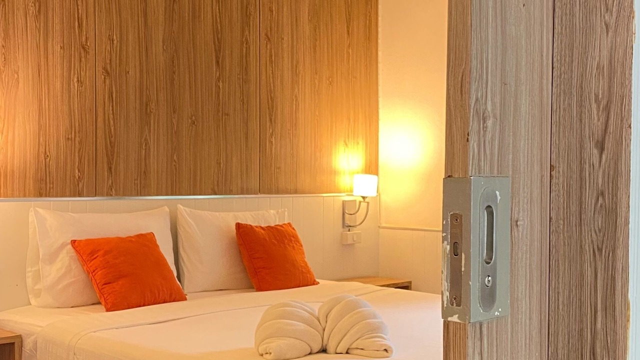Photo of Bedroom in Laem Sing