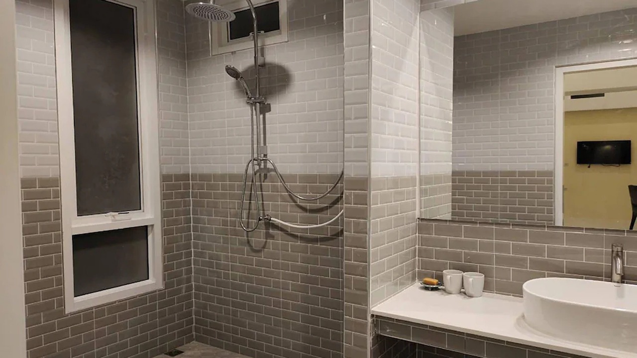 Photo of Bathroom in Sichon