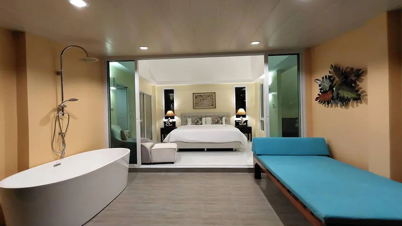 Photo of Bathroom in Sichon