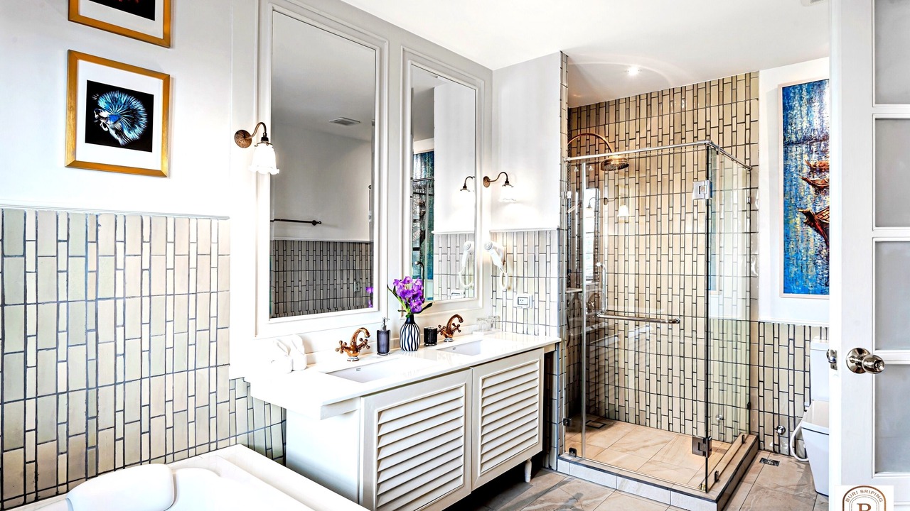Photo of Bathroom in Wat Ket