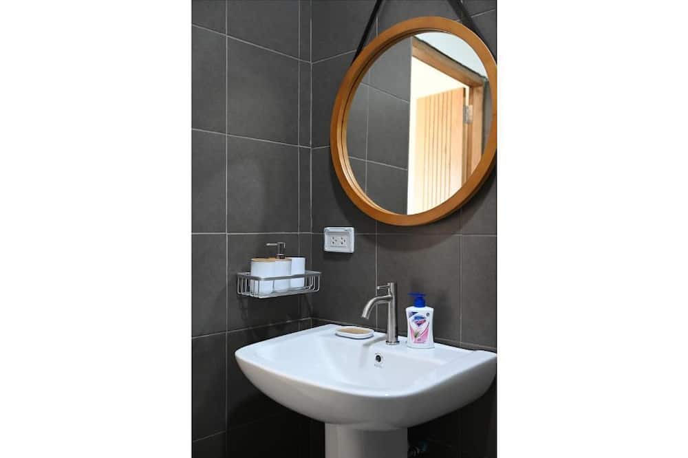 Photo of Bathroom in Haad Yao