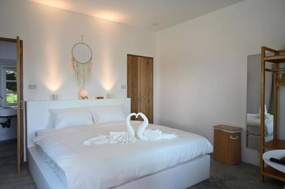 Photo of Bedroom in Haad Yao