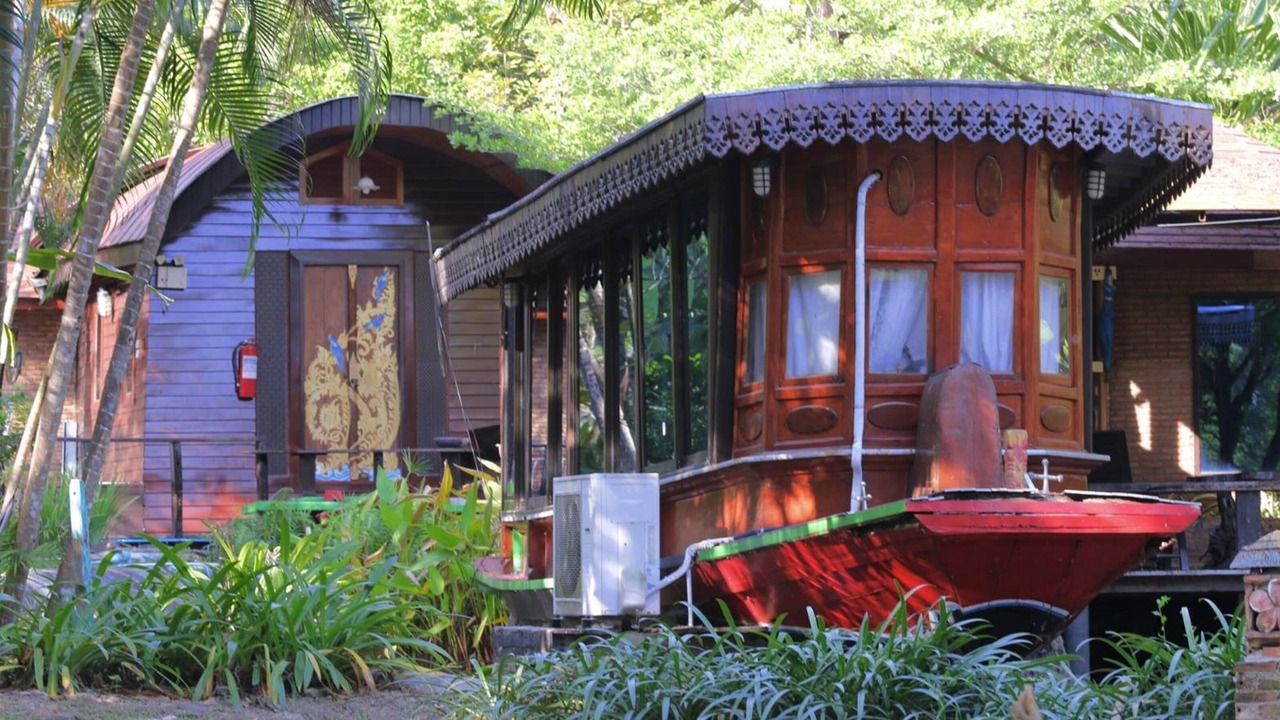 Photo of Outdoor in Song Phi Nong