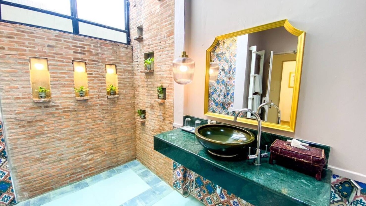 Photo of Bathroom in Mueang Kao