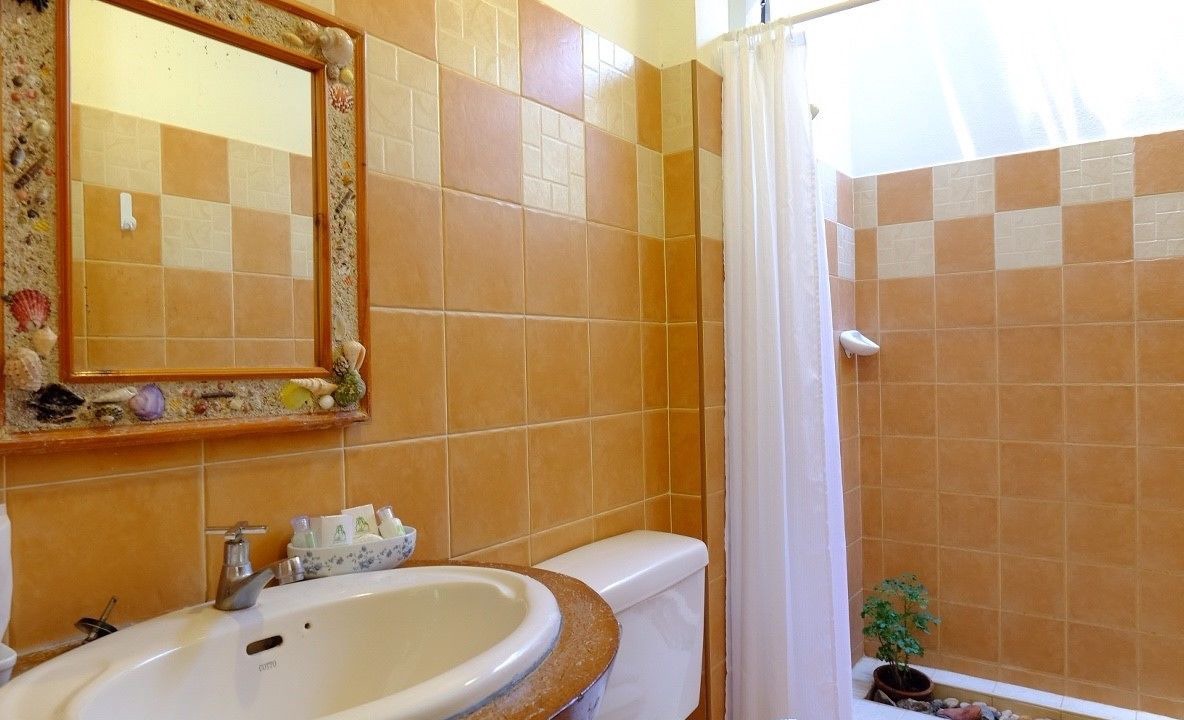 Photo of Bathroom in Thong Chai